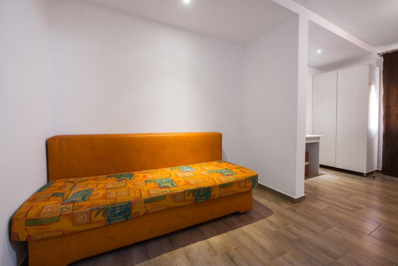 Hotel Casa 4 Odai Douăzeci şi Trei August Zewnętrze zdjęcie